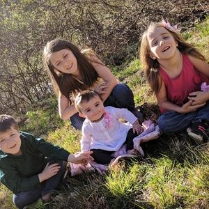 Meet your Posher, Lori